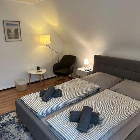Gemuetliche Wohnung Naehe Alsfeld - Parkplatz Exterior foto